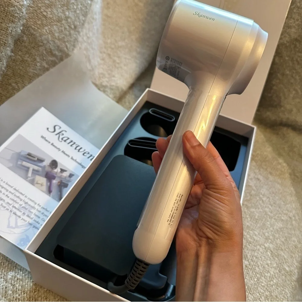 Pearl White Brushless High Speed Hair Dryer 110,000RPM Lightweight #A19